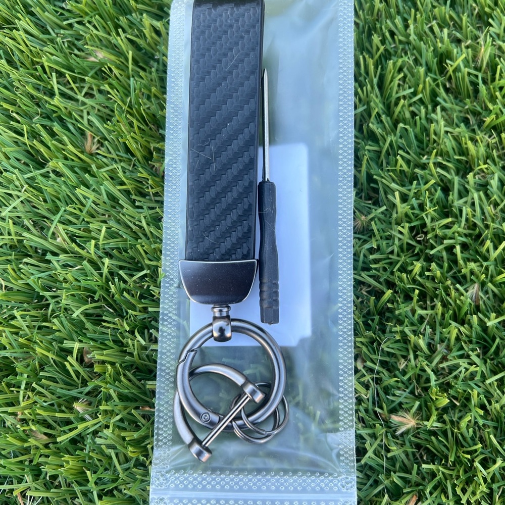 Black Carbon Fiber Wristband with Keyring